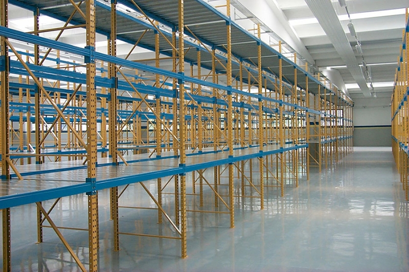 REALIZZAZIONI SCAFFALATURE PORTAPALLETS